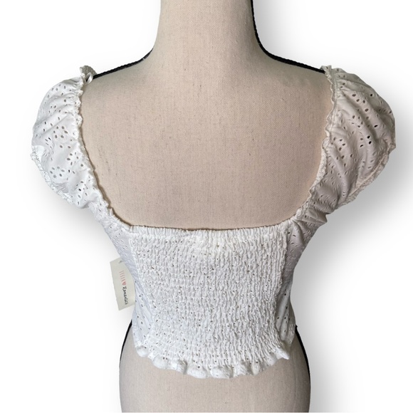 Urban Romantics White Eyelet Knot Front Crop Top W/ Smocked Back Size Medium - Picture 2 of 5